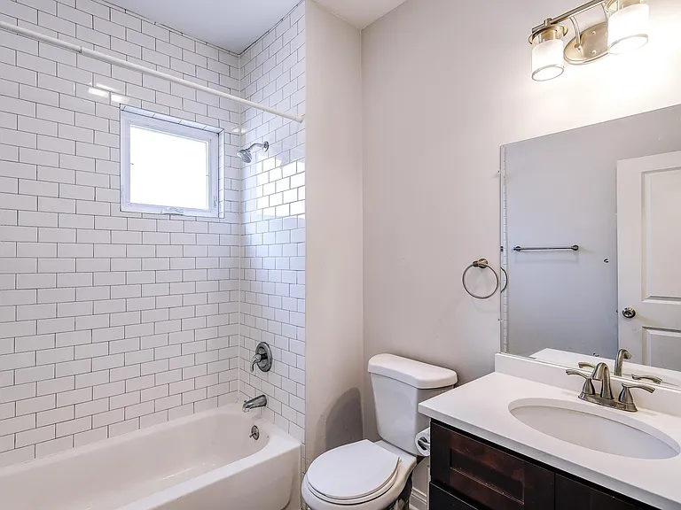 2634 N Lawndale Ave #1 — Photo 7