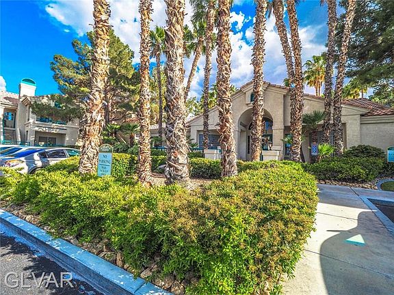 3rd image of 2251 Wigwam Pkwy APT 1916