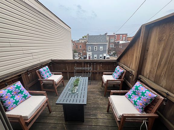 5th image of 2213 Sarah St #2