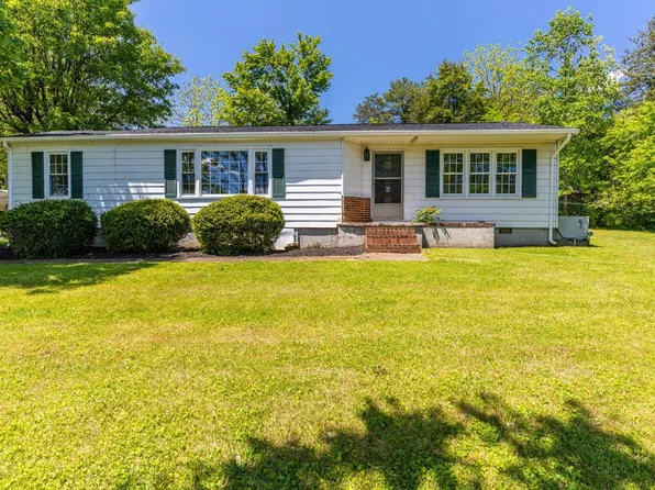 30729 Us Highway 29, Gretna, VA 24557