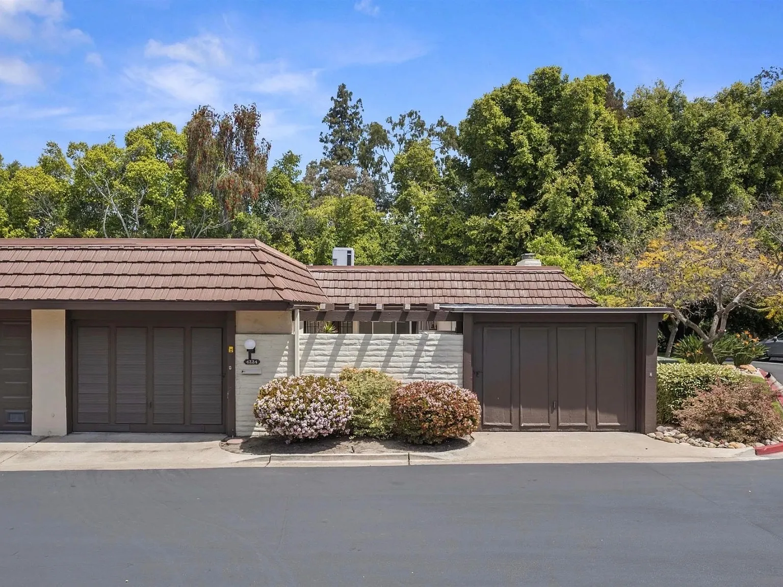 3 bed, 1452 sqft, $4,000 — Photo 4