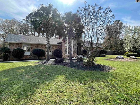 3rd image of 135 N Beaver Dam Rd