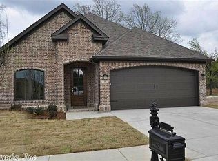 7 Bishop Pl, Little Rock, AR 72223