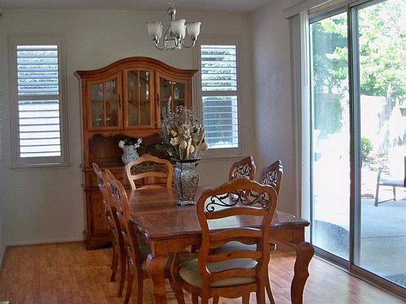 5th image of 10601 Sandberg Ln