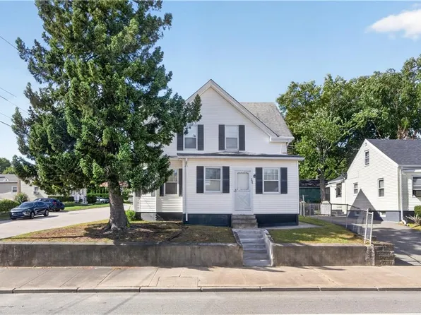 296 Power Rd, Pawtucket, RI 02860