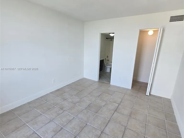 13499 Biscayne Blvd #1505 — Photo 6
