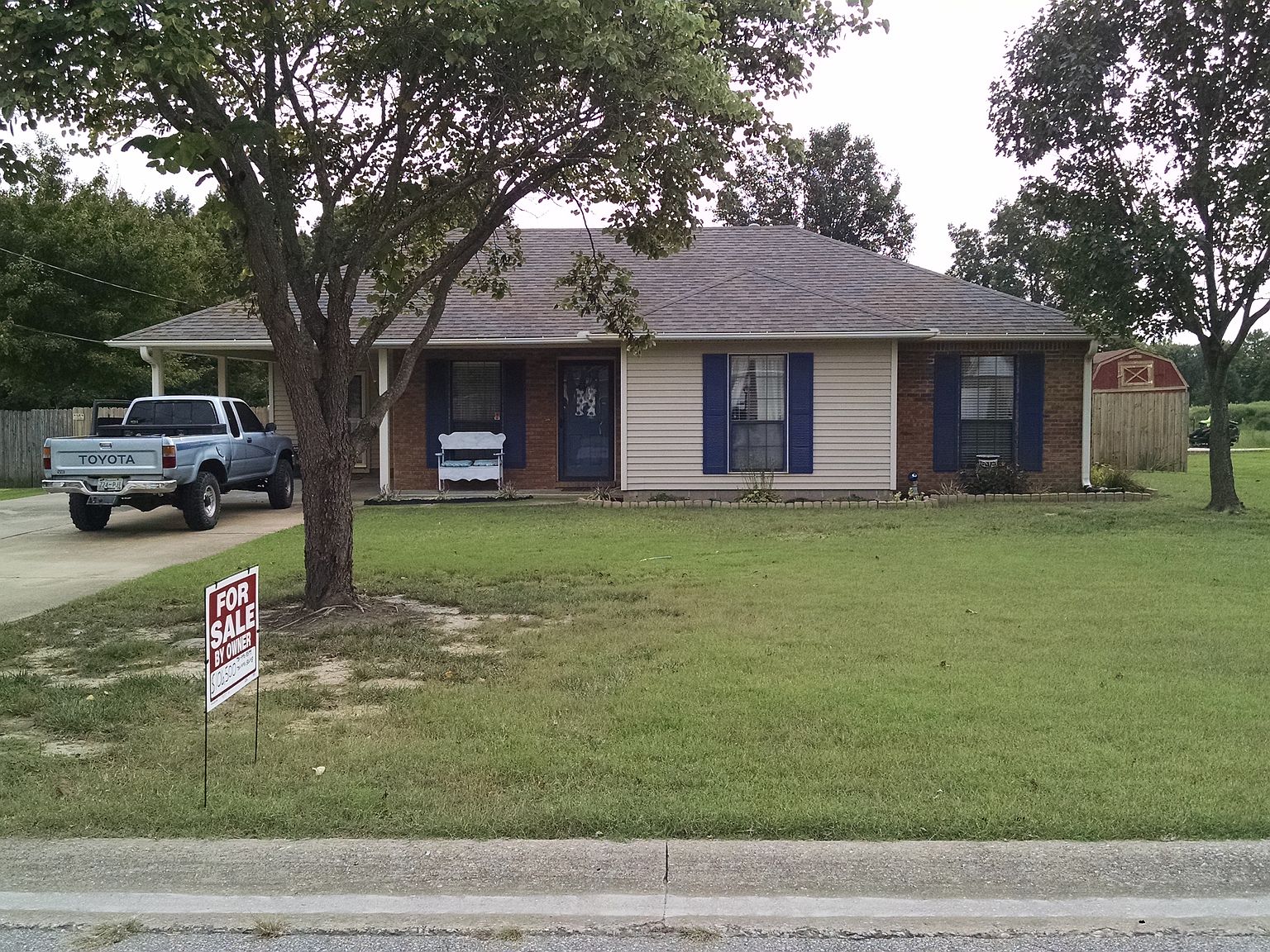 135 Village St, Dyersburg, TN 38024 Zillow