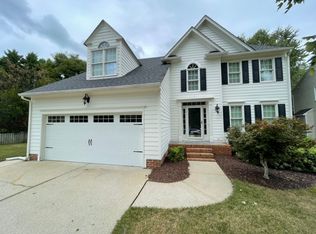 105 Palmer Meadow Ct, Cary, NC 27513