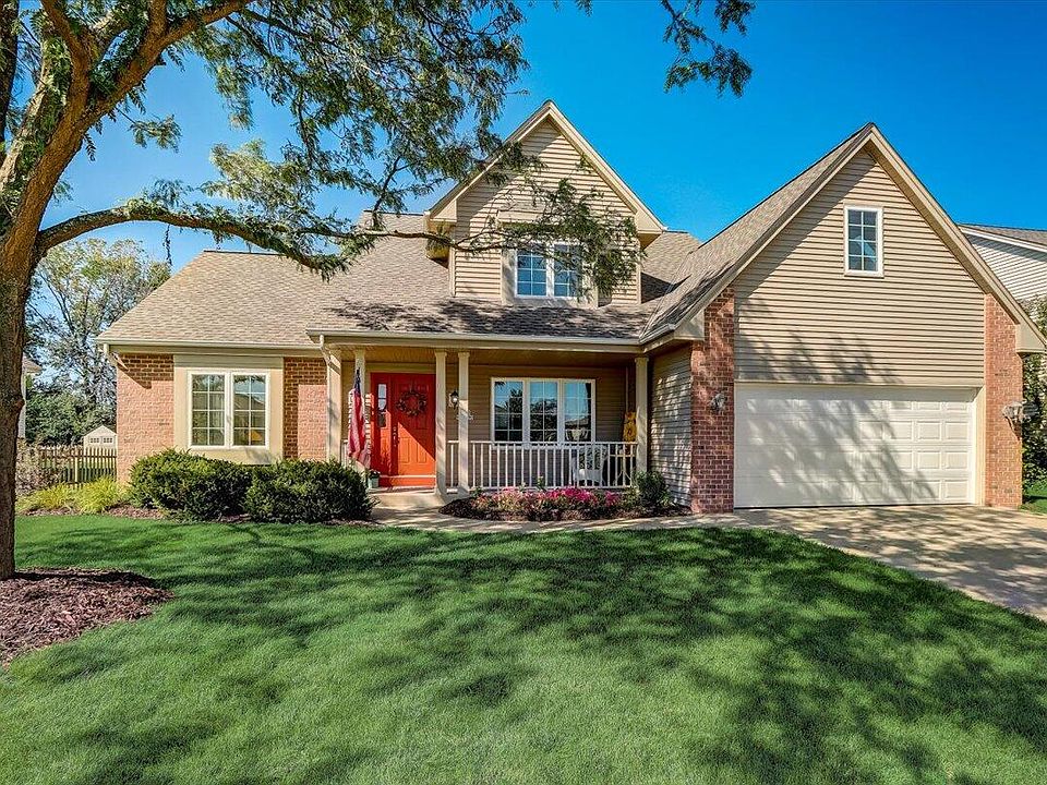 1st image of W203N16390 White Oak Cir