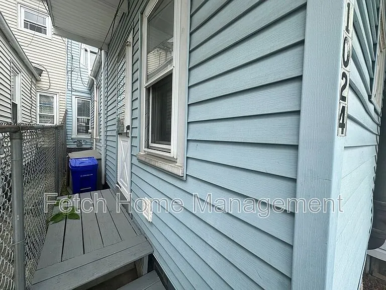 1024 Birch St — Photo 29