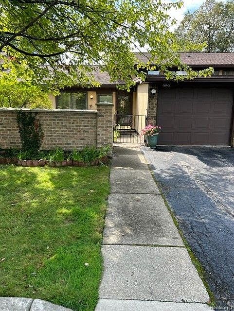 1st image of 19672 Villa Ct E #36