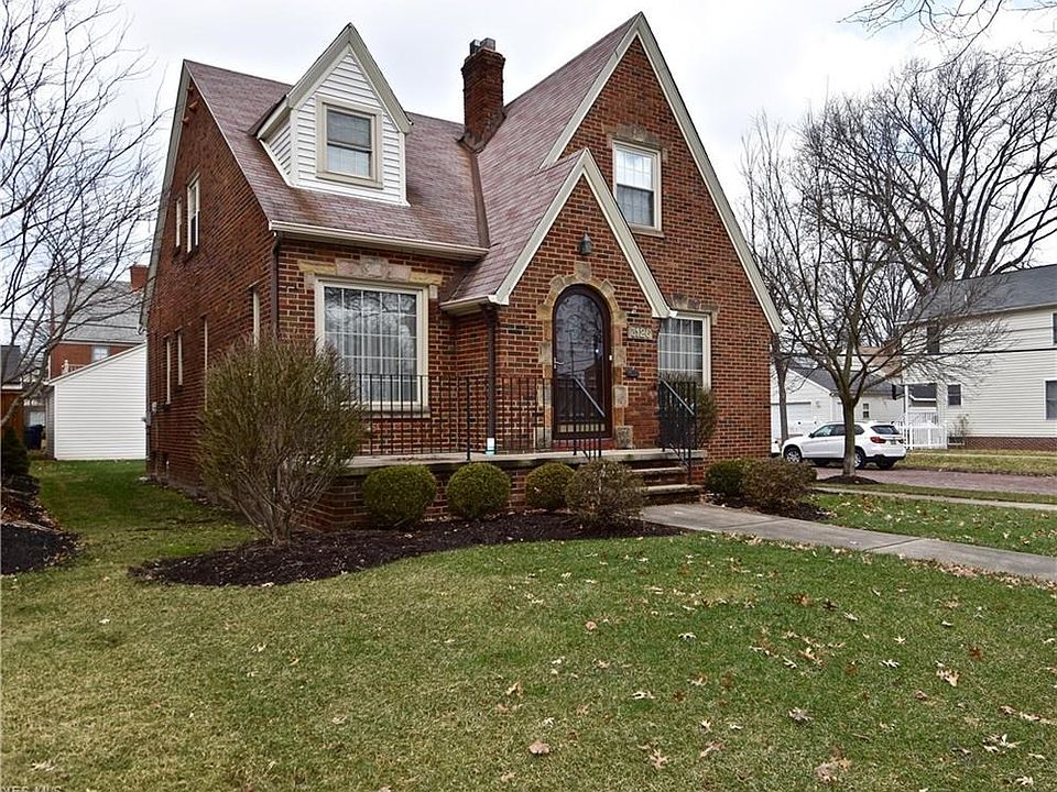 1st image of 3126 W 162nd St