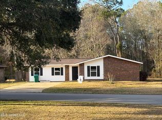 1400 Riverside Dr, Gautier, MS 39553