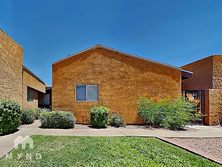 1864 E Kirkland Ln — Photo 1
