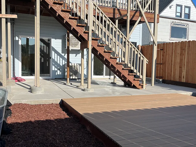 74 Gladys St #D — Photo 23