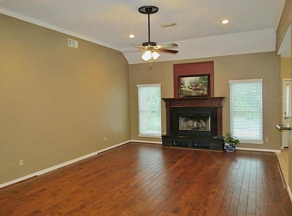 4th image of 7085 Whispering Wind Dr