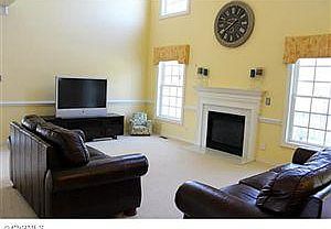 4th image of 5501 Summer Creek Way