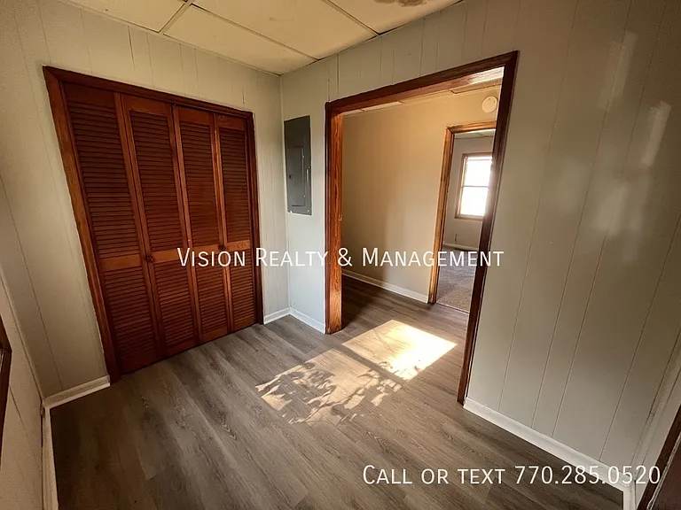 802 Williams St — Photo 28