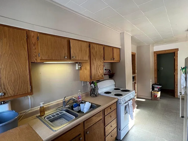 309 Marston Ct — Photo 8