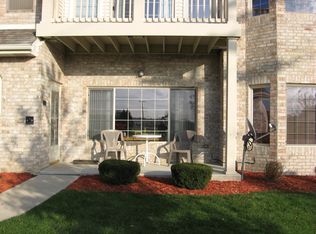 1517 Summerset Dr, Racine, WI 53406