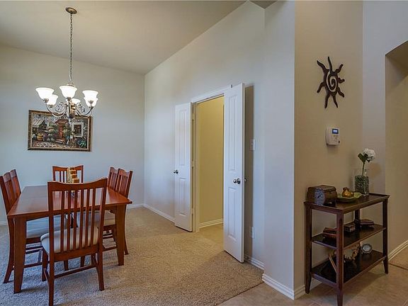 3rd image of 1153 Crest Meadow Dr