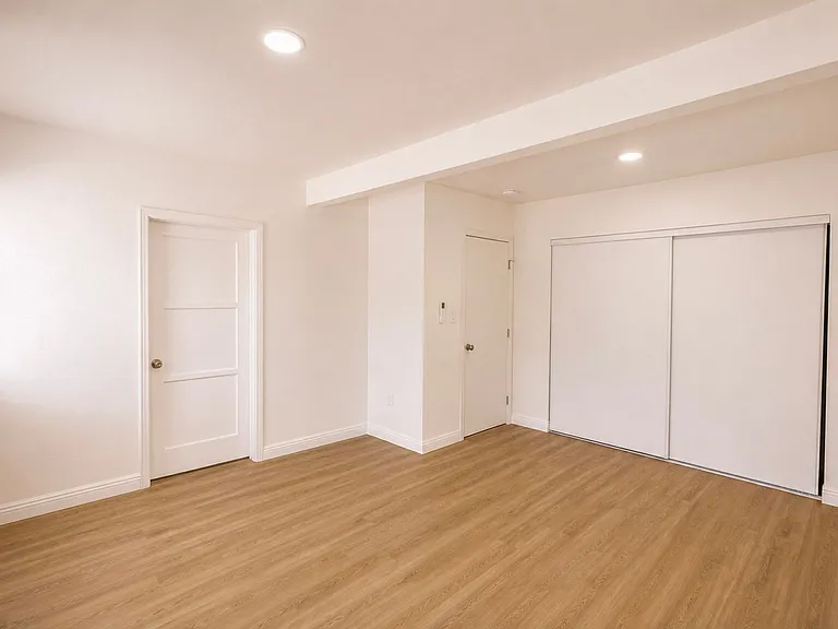 4723 Arlington Ave — Photo 13