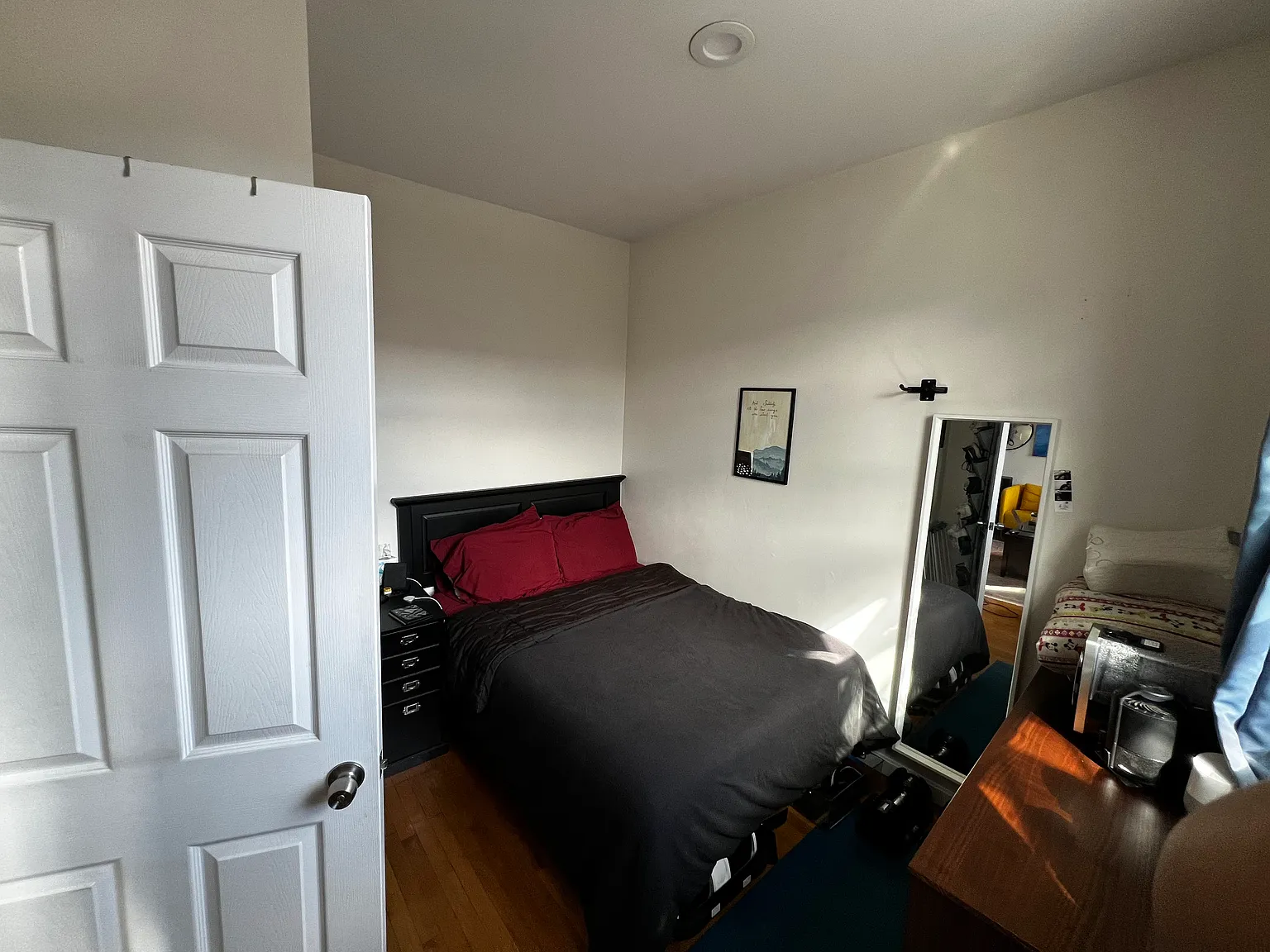1 bed, 410 sqft, $2,575 — Photo 4