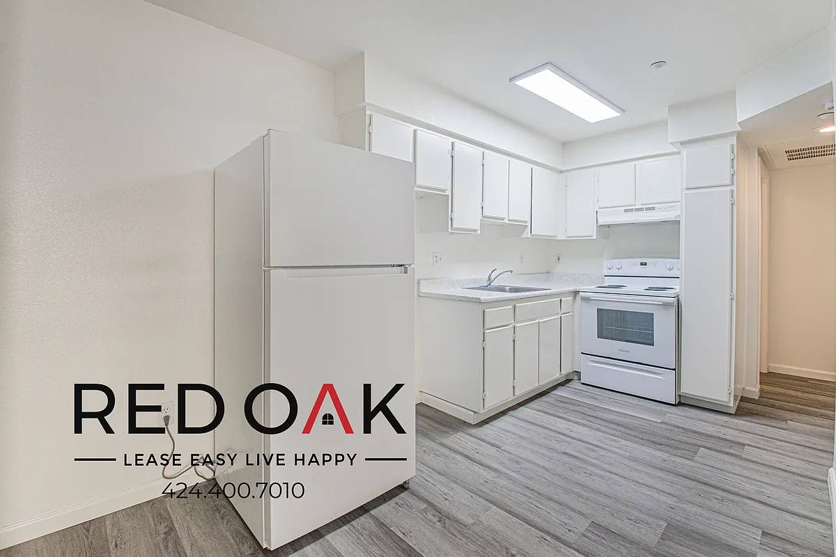Building Photo - 32325 S Pasadena St #107