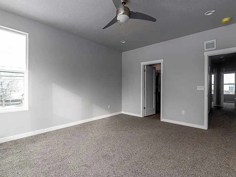 712 E Zekes Ct — Photo 14