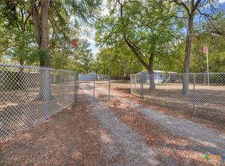 175 Scarlet Oaks Dr, Dale, TX 78616