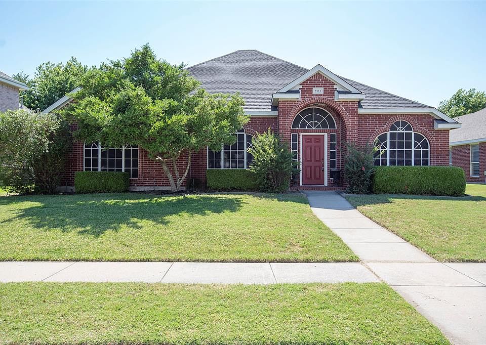 1st image of 5513 Plantation Ln
