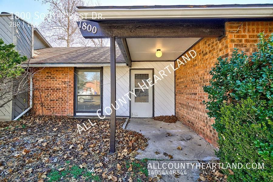 1st image of 1800 Southcrest Dr