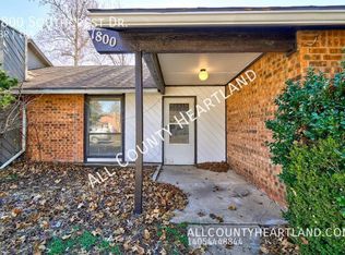 1800 Southcrest Dr, Norman, OK 73071