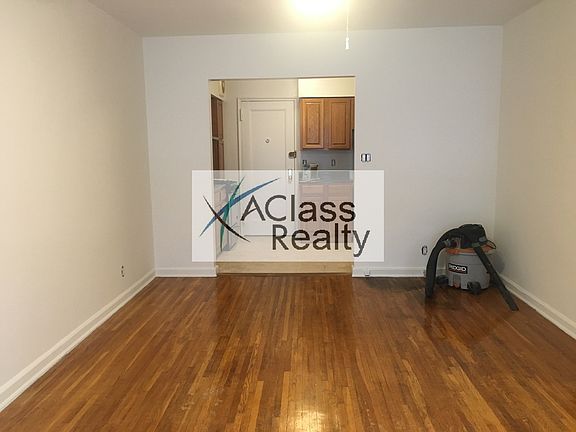 2nd image of 3125 47th St #1