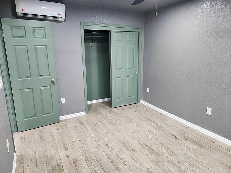 440 El Camino Dr #2 — Photo 5