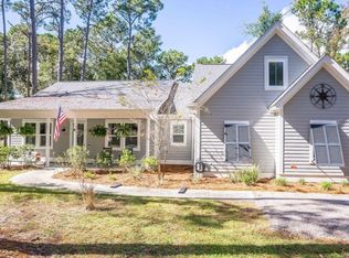 121 Middle Rd, Beaufort, SC 29907