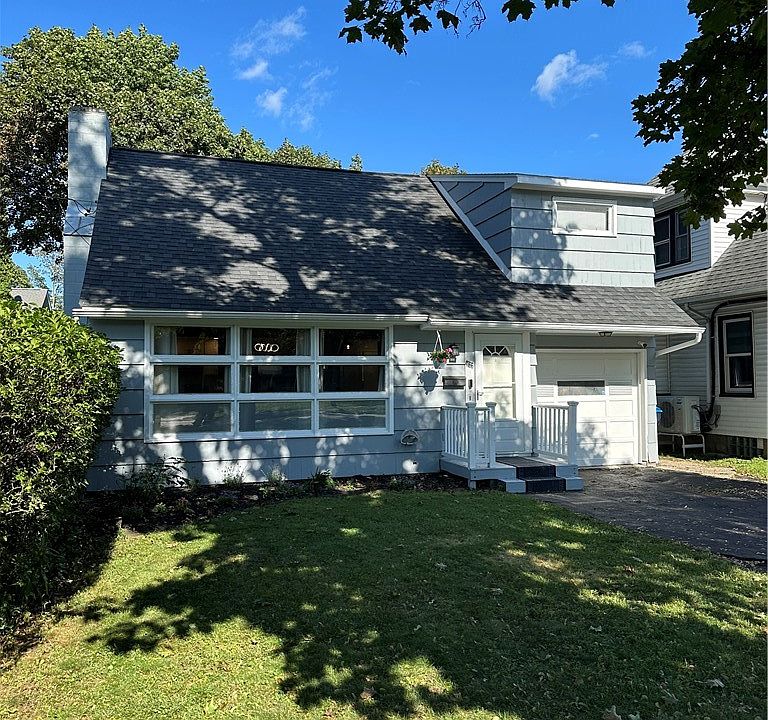 1st image of 4766 Saint Paul Blvd