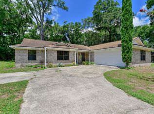24 Stuart Town Ct, Beaufort, SC 29902