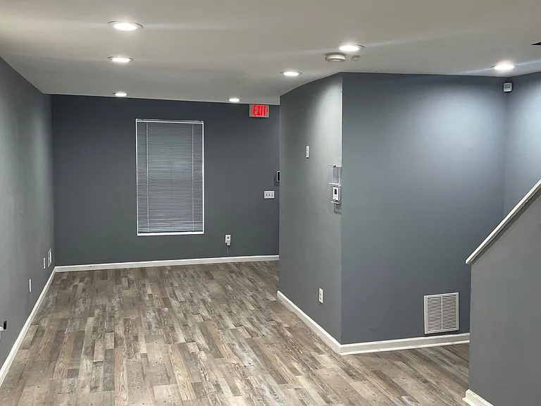 2133 W Mulberry St — Photo 19