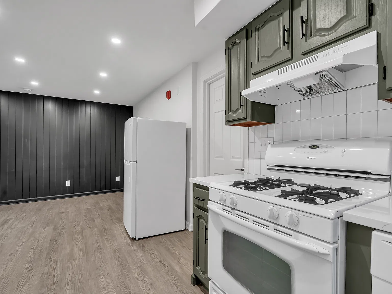 1 bed, 500 sqft, $1,850 — Photo 4