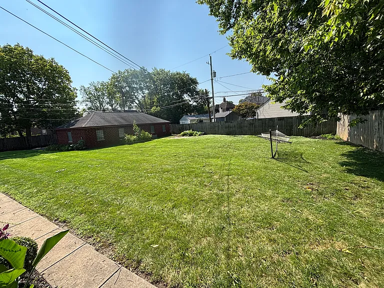 1209 W 3rd Ave — Photo 9