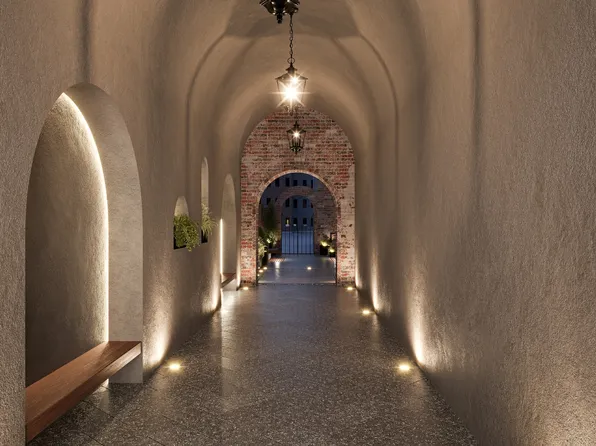 23 Waverly Pl APT 3H, New York, NY 10003