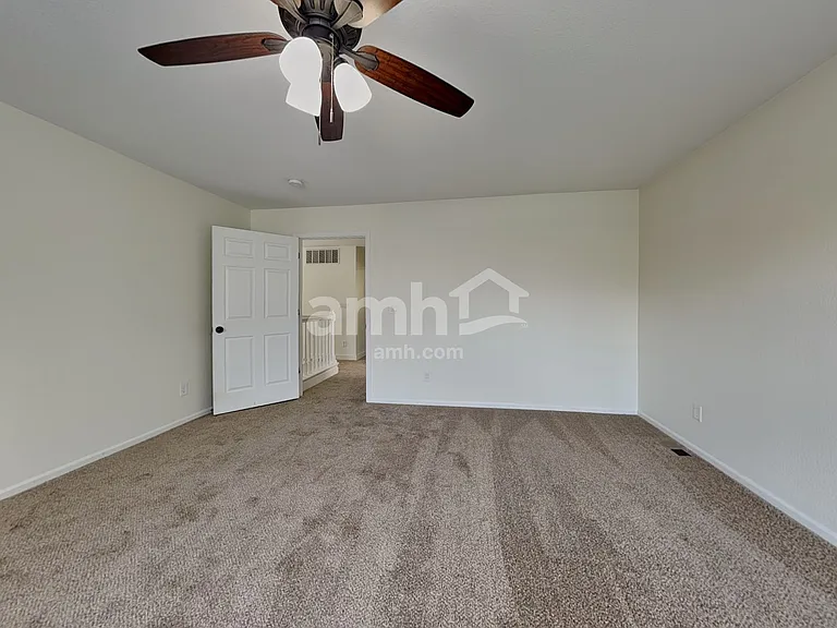 9762 Chambers Dr — Photo 11