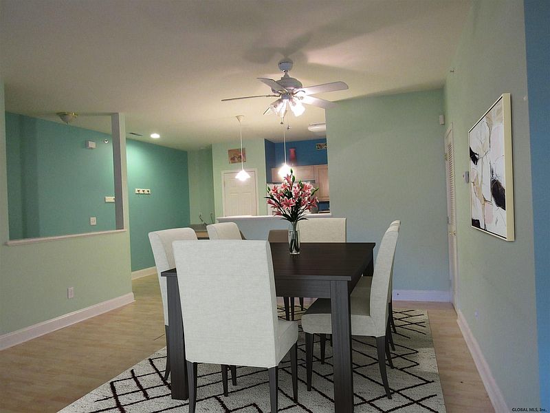 2nd image of 106 N RIDGE #106