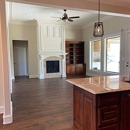 3rd image of 4508 Windsor Park Ln