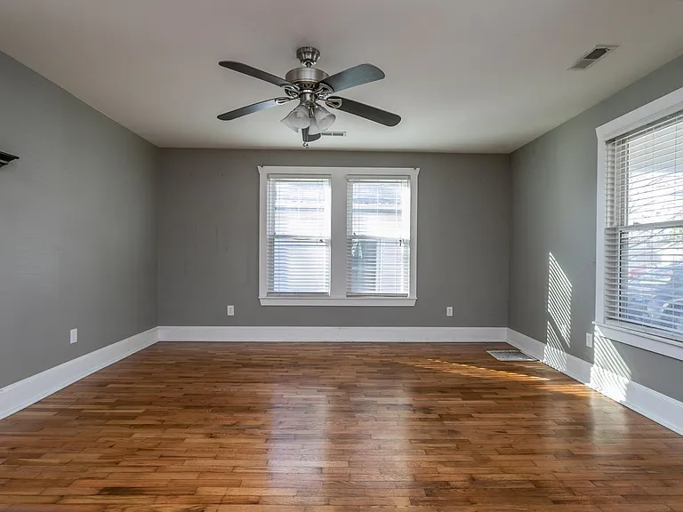 1514 Richardson St — Photo 4