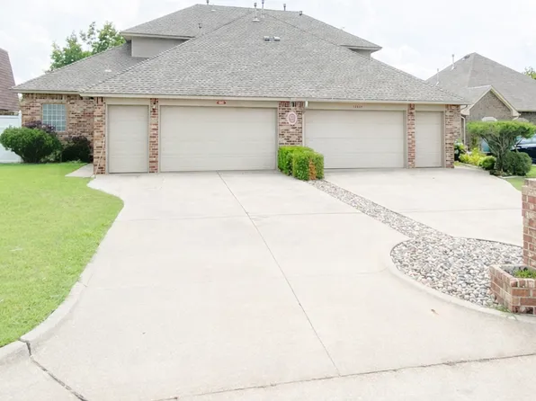 12033 Ashford Dr, Yukon, OK 73099