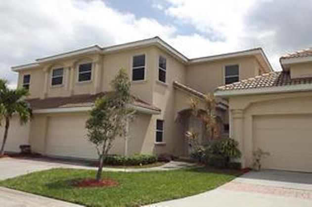1st image of 505 Siena Ct #17