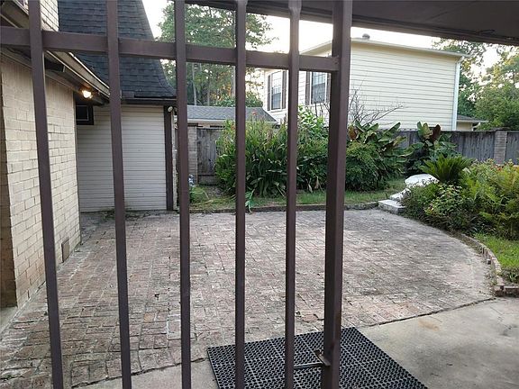 4th image of 7615 Live Oak Dr