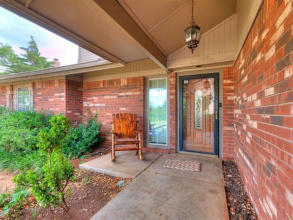 3rd image of 7104 N Lakeway Dr